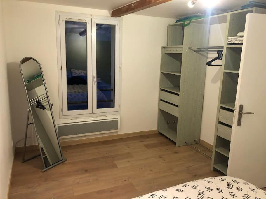 Logement De Plain-Pied Avec Jardin, Terrasse Gurgy Exterior photo